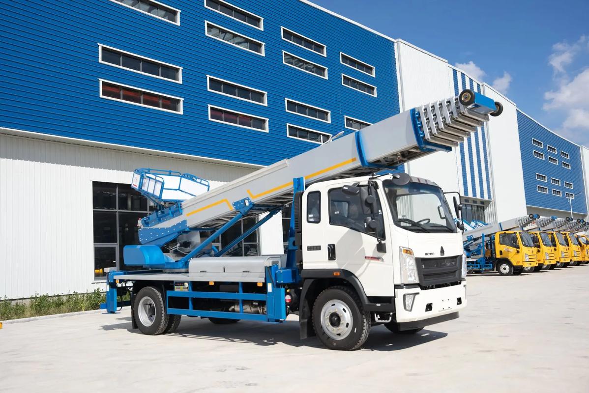 龙游县出租云梯车高空作业车 建筑垃圾搬运